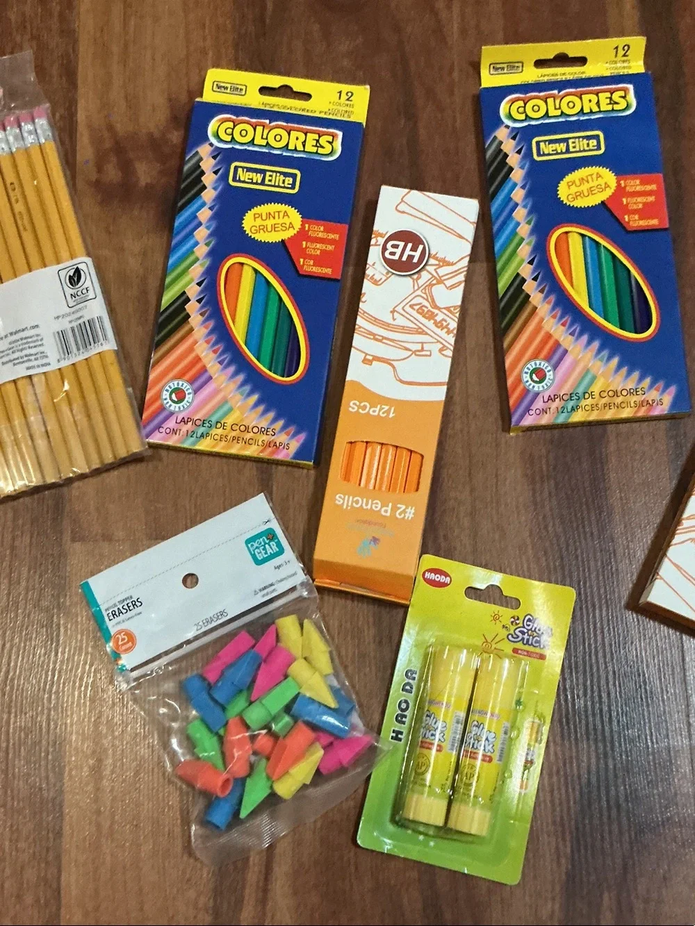 Bundle Public School Multicolor 36 Pencils & Markers colores 25 erasers new